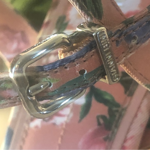 Gianni Bini Floral Block Heel Sandal - Picture 6 of 8